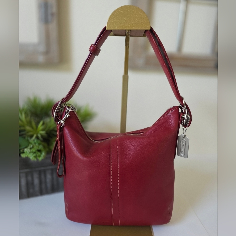 Vintage Coach Legacy Red Leather Slim Duffle Bag Y2K 2004 Crossbody Adjustable - Picture 2 of 15